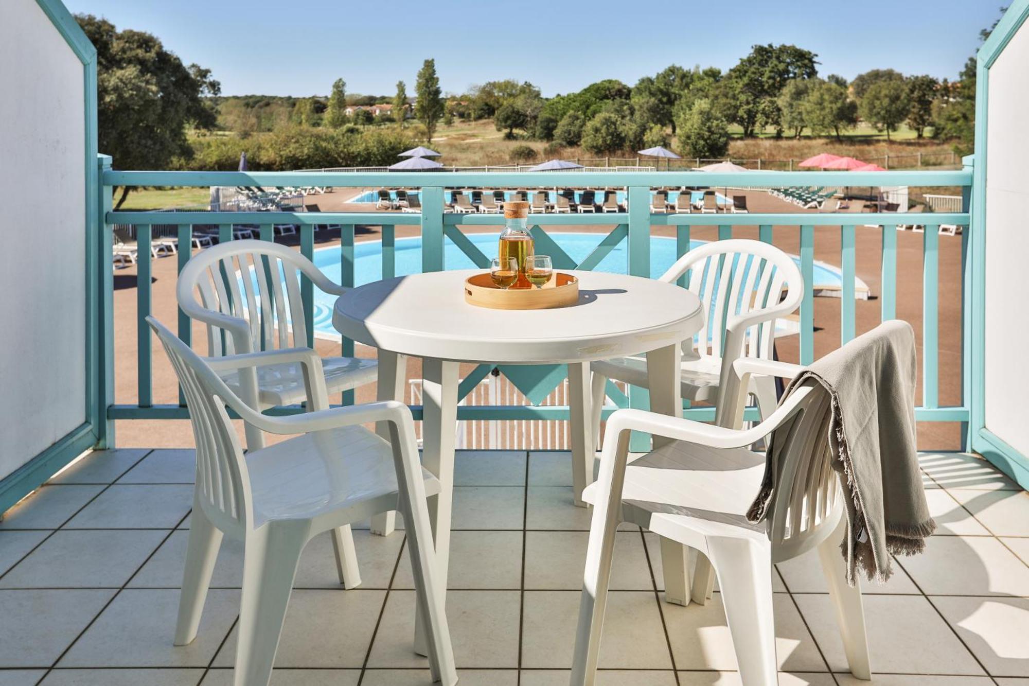 Residence Pierre & Vacances Le Domaine De Bourgenay Talmont-Saint-Hilaire Экстерьер фото